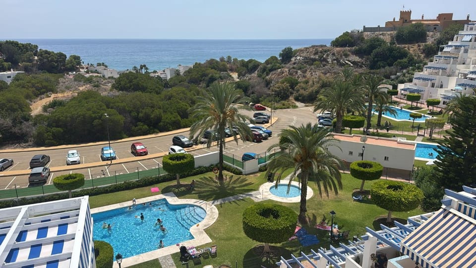 Day, Natural landscape, Pool view, Sea view, Swimming pool