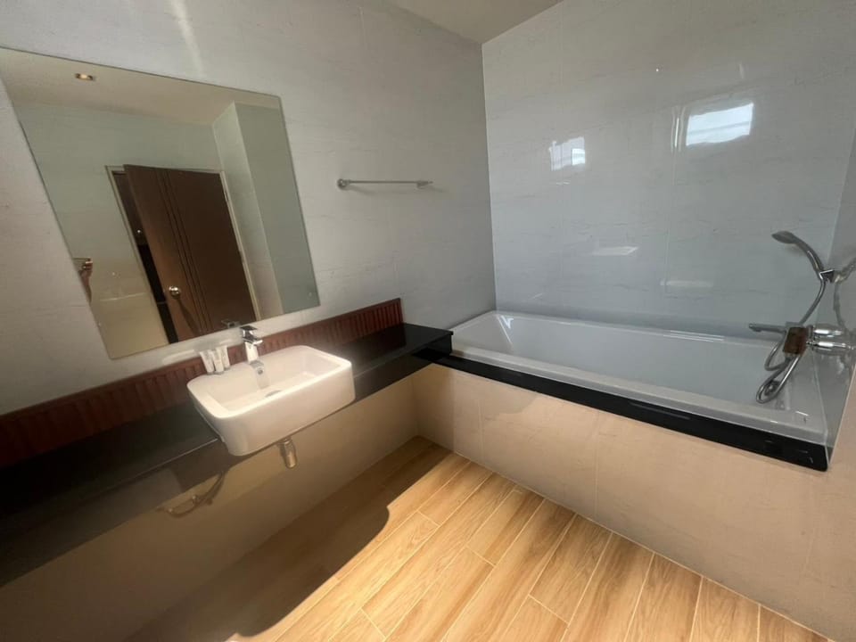 Bathroom, Bath