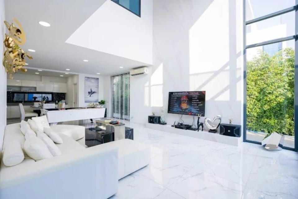 Ketki Luxury Pool Villa BlueWave Pattaya Villa in Pattaya City