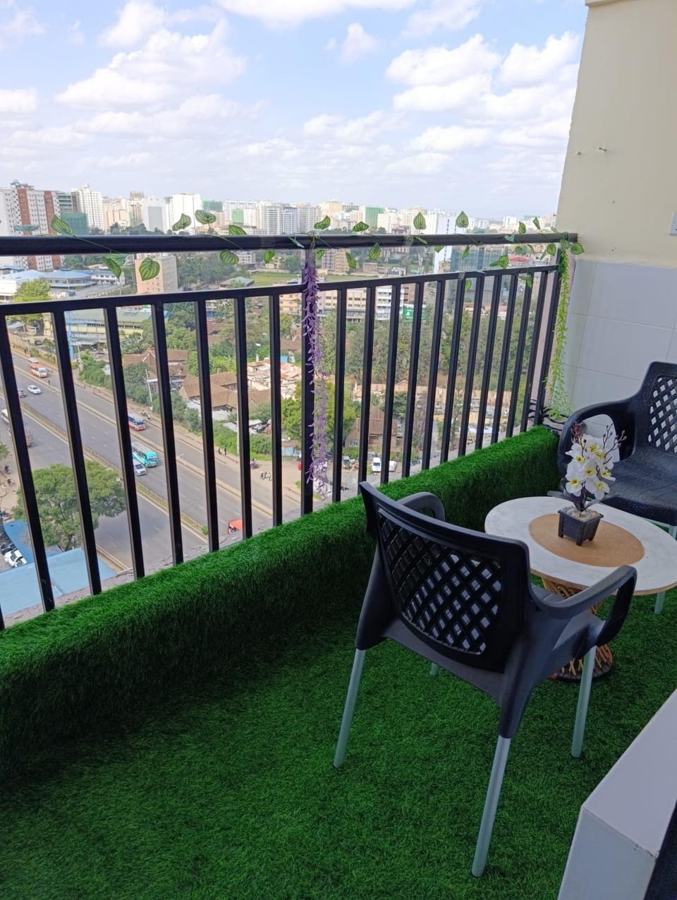 Rige's Furnished Studio Grand Midtown Apartment in Nairobi