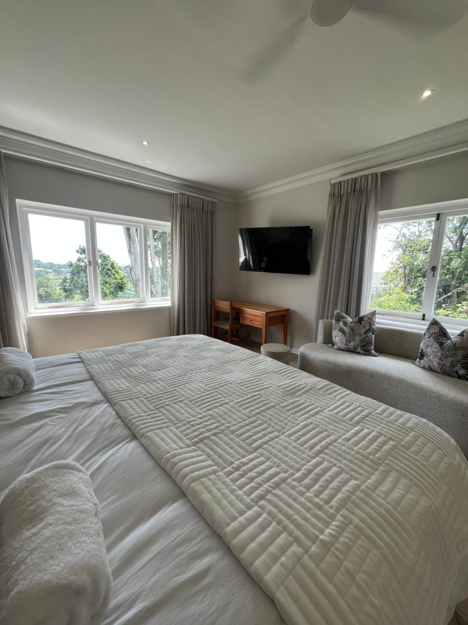 7 on Churchill Guest House Bed and Breakfast in KwaZulu-Natal