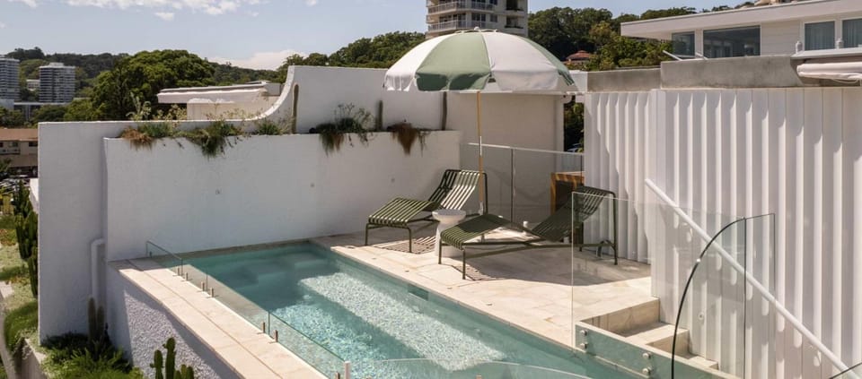 Balcony/Terrace, Swimming pool, sunbed