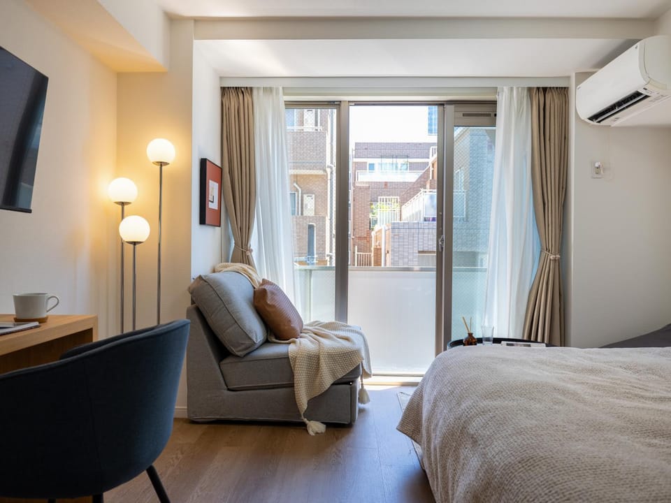 Seating area, Bedroom