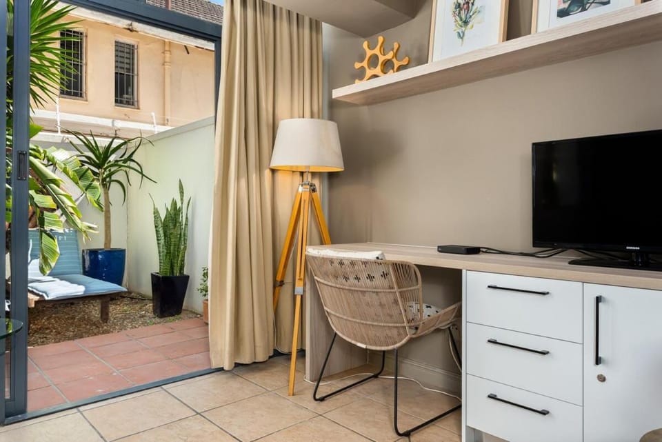 Sea Point Oasis | Private Garden Apartment in Sea Point