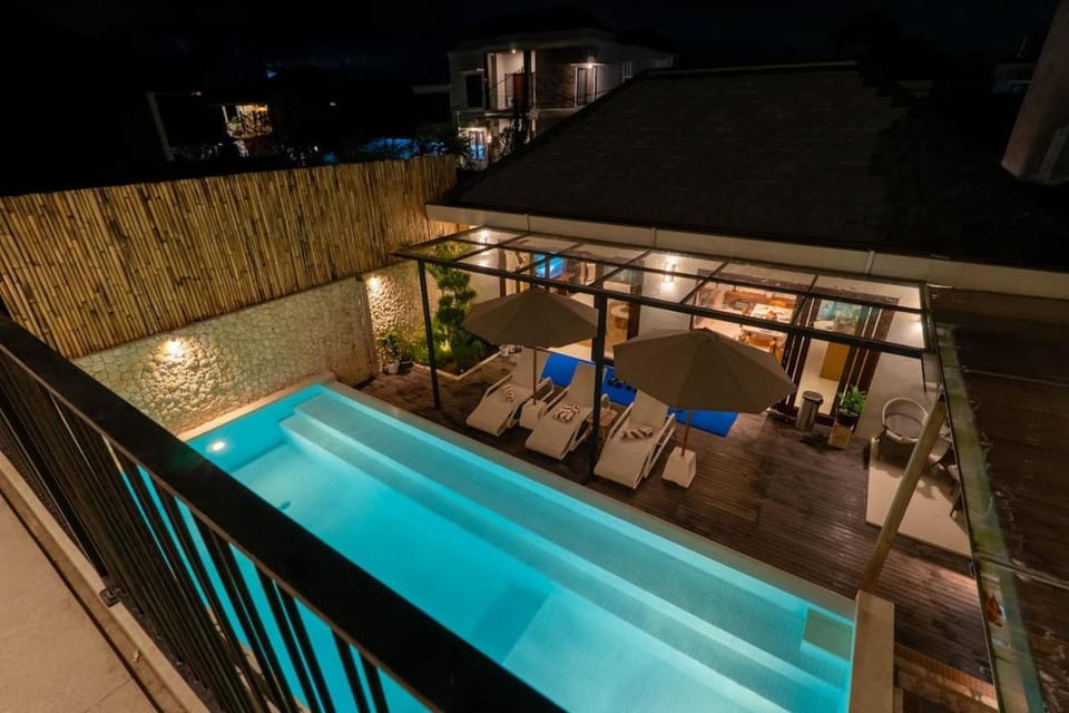 Luxury 4BR Private Pool Villa, Serene Lux Jimbaran Villa in Kuta Selatan