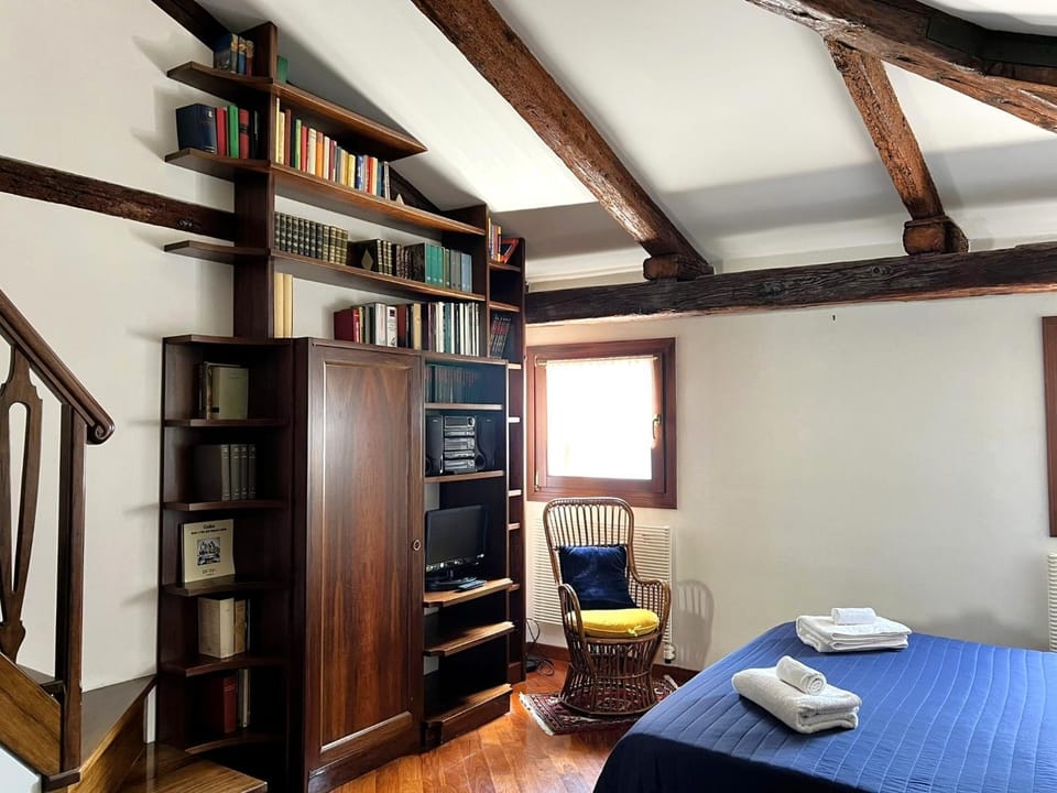 Venice Central Flat Guglie Apartment in Venice