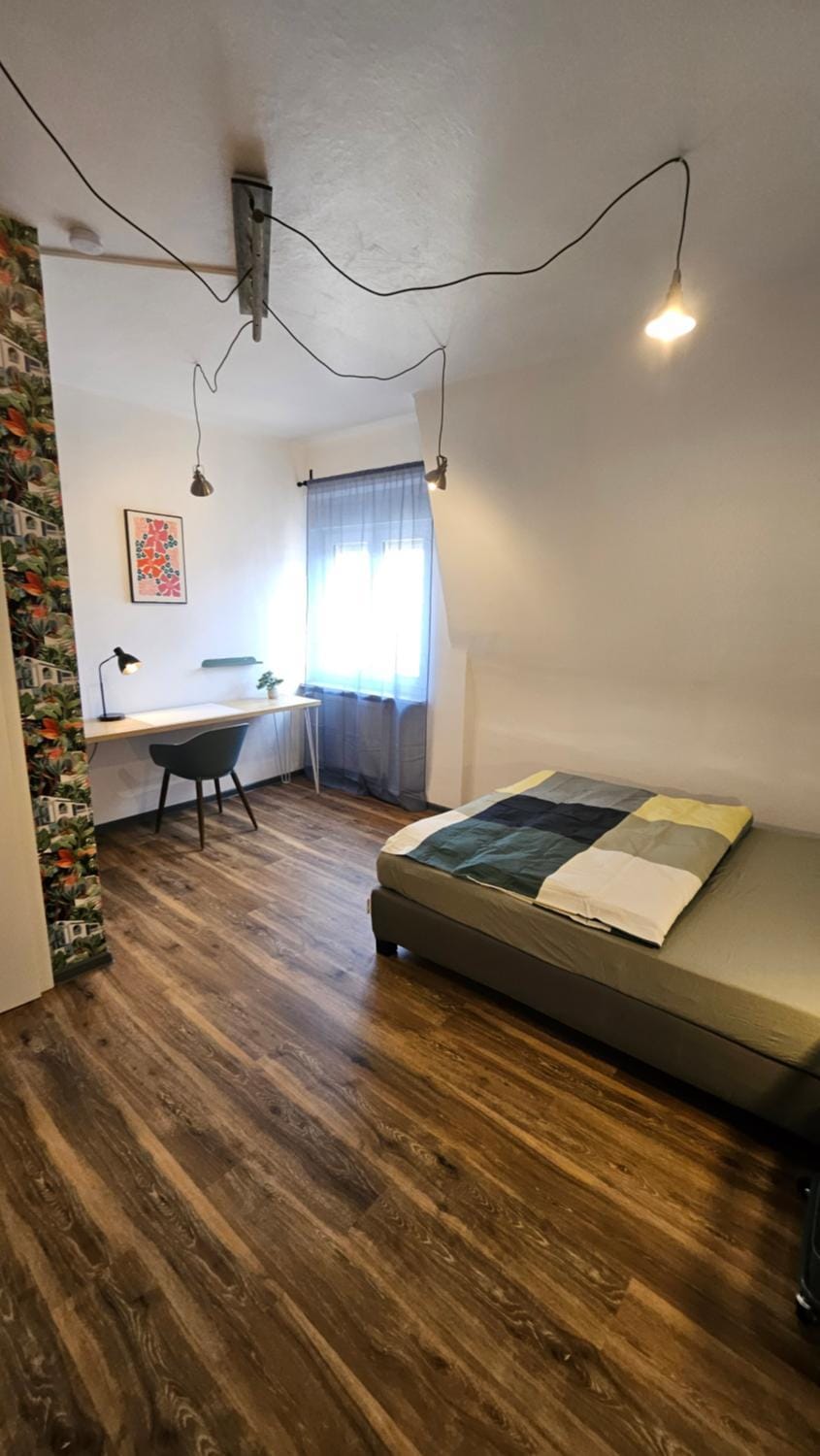 Bed, Photo of the whole room, Bedroom