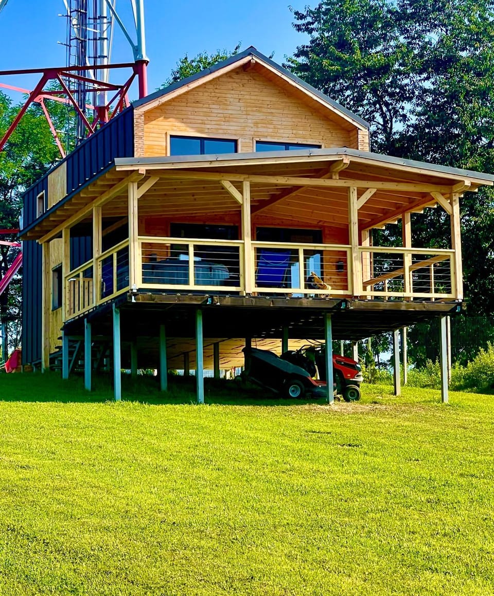 Cabana pe Deal Chalet in Romania