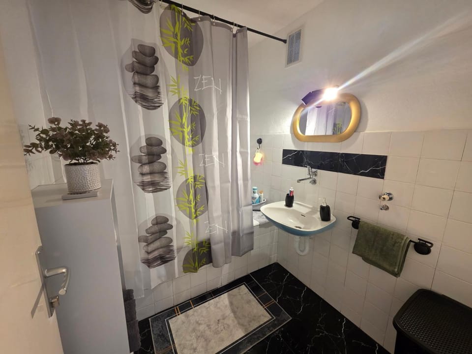 Bathroom, Bath