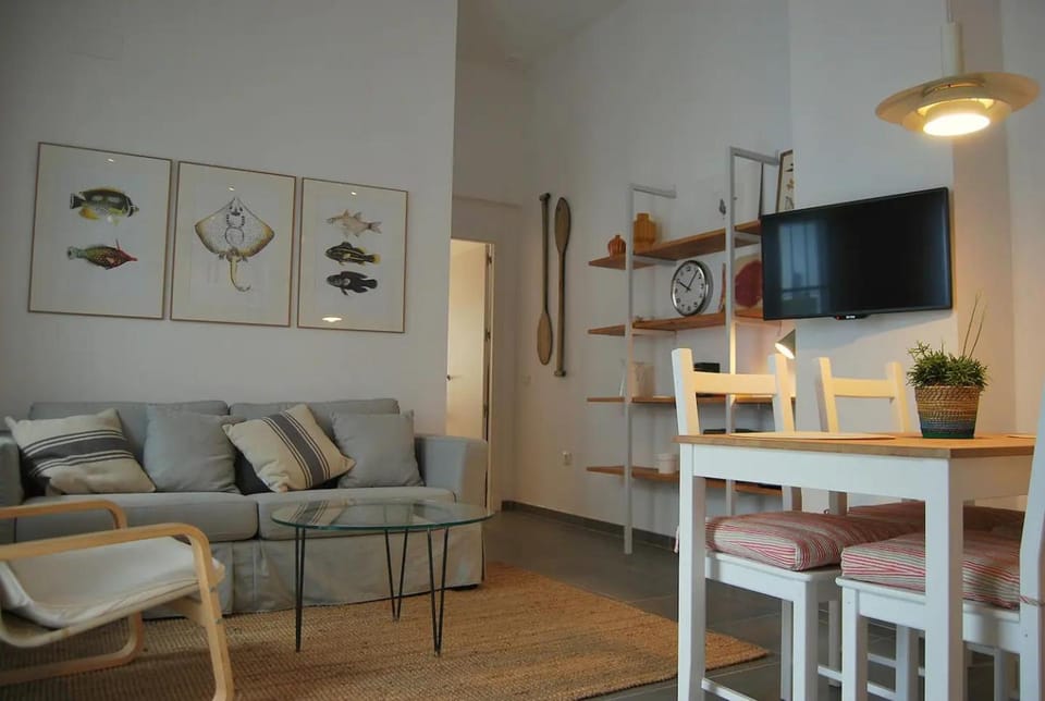 TV and multimedia, Living room, Dining area