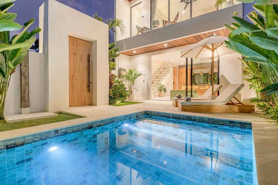 Property building, Patio, Pool view