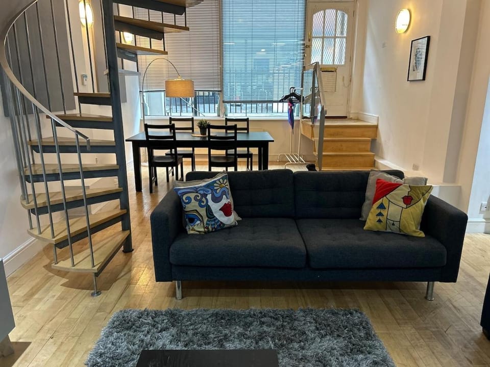 Designer Soho Loft Apartment in City of Westminster