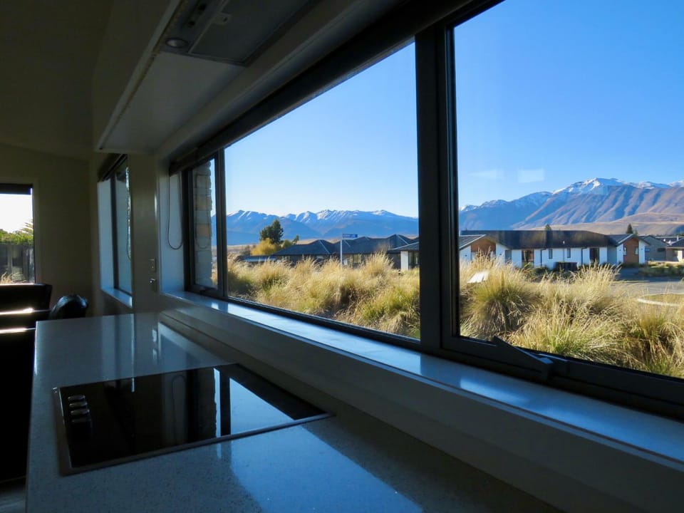 Mountain view, kitchen