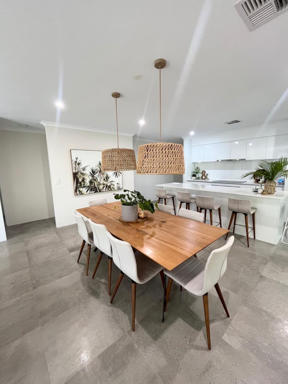 Living room, Dining area, kitchen