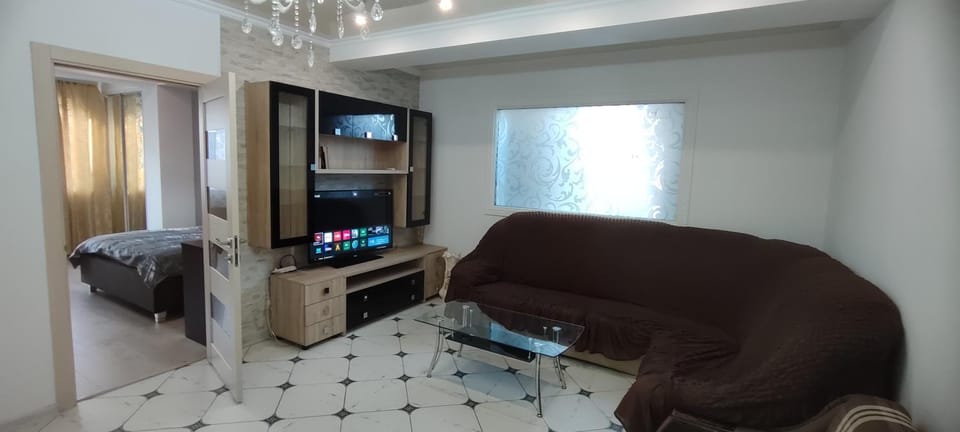 Golden Lux apartament in center Apartment in Chișinău