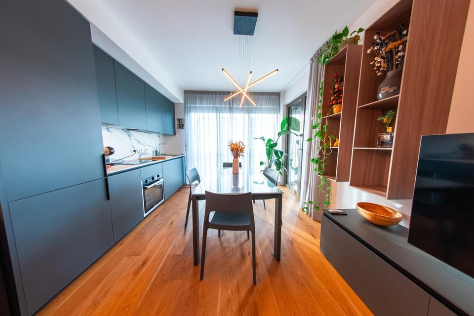 crespi terrace, private parking, a few steps from the metro Apartment in Milan