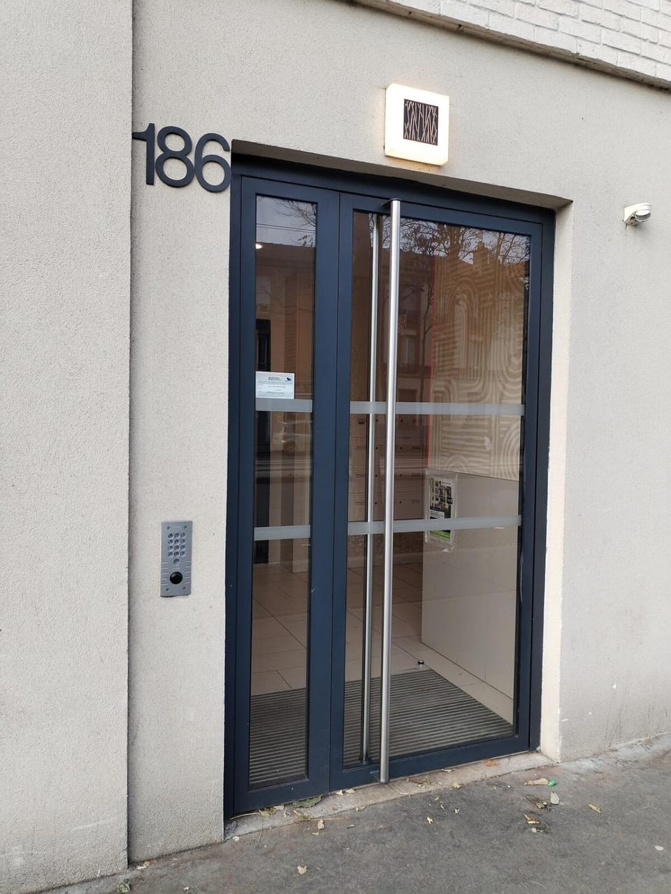 Facade/entrance