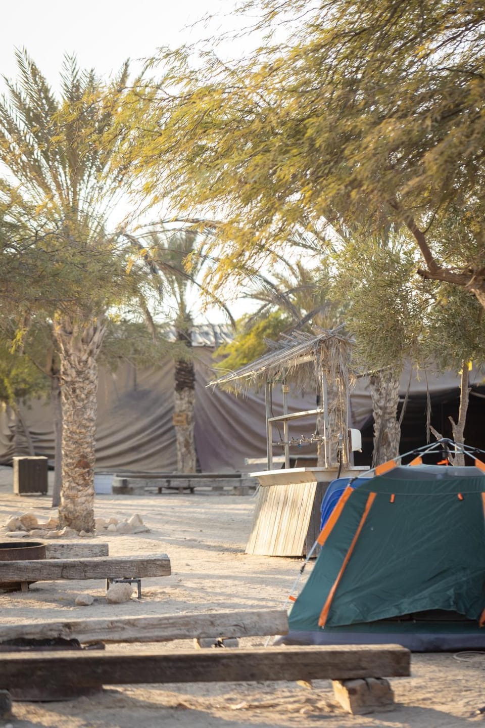חאן השיירות- אוהלים בדואיים וקמפינג Campground/ 
RV Resort in South District