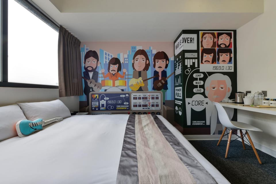 Photo of the whole room