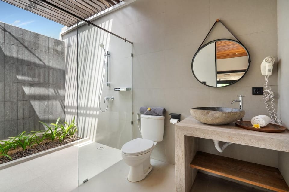 Bathroom, Bath