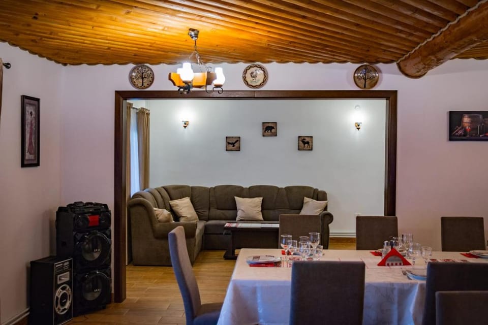Pensiunea Rustic House Rucăr - Argeș House in Brașov County