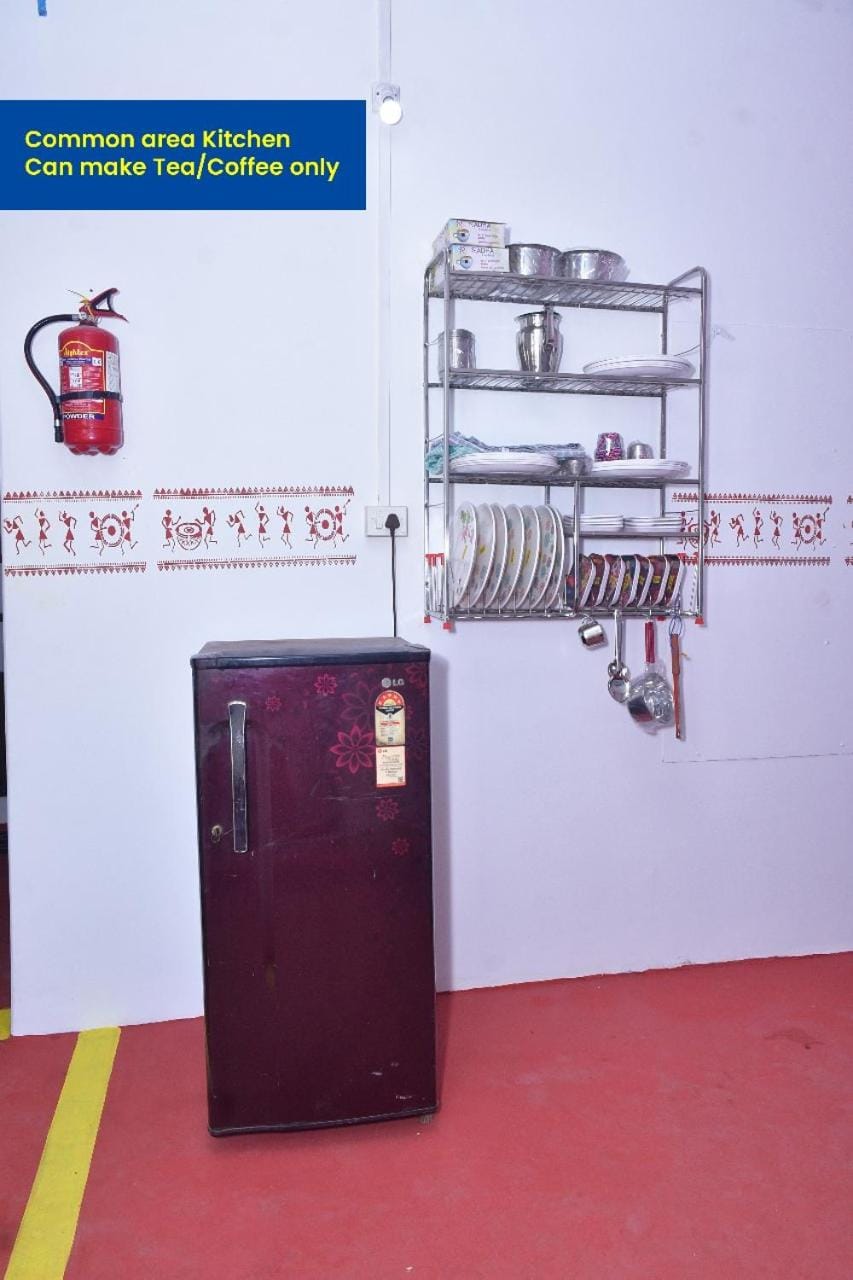 Communal kitchen, kitchen, kitchen