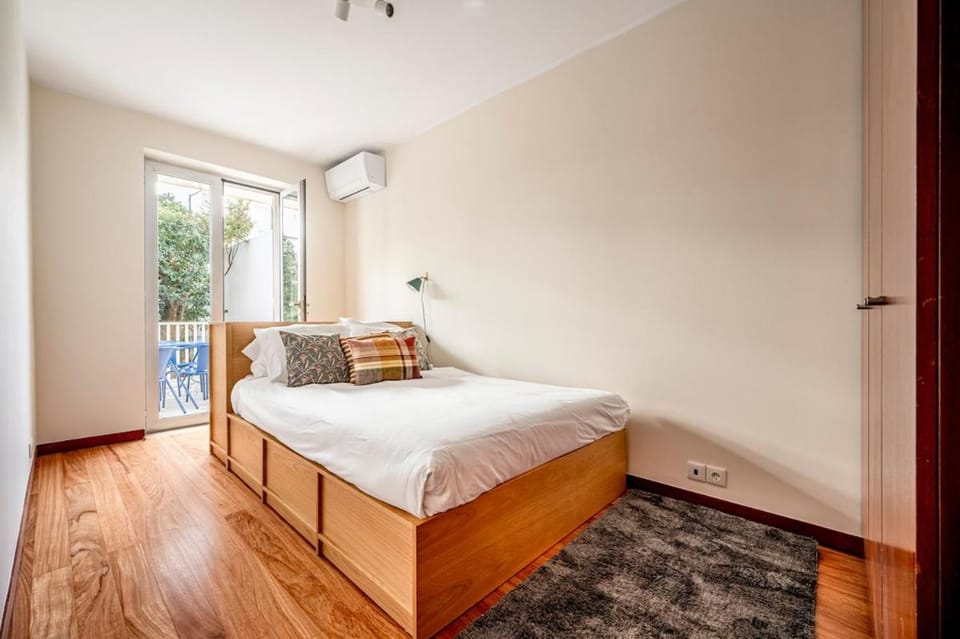 Bed, View (from property/room), View (from property/room), Balcony/Terrace, Balcony/Terrace, Photo of the whole room, Bedroom, Garden view, Garden view, wardrobe, air conditioner, air conditioner