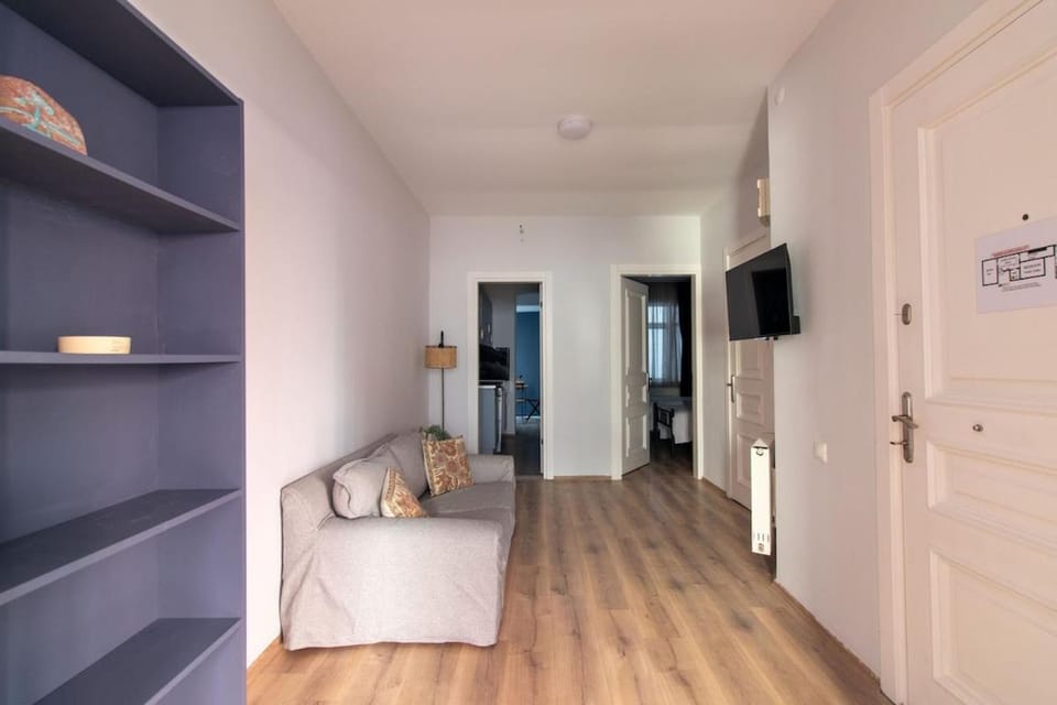 Modern and Cozy 2BR in Vibrant Cihangir Apartment in Istanbul