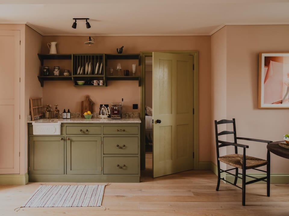 Kitchen or kitchenette