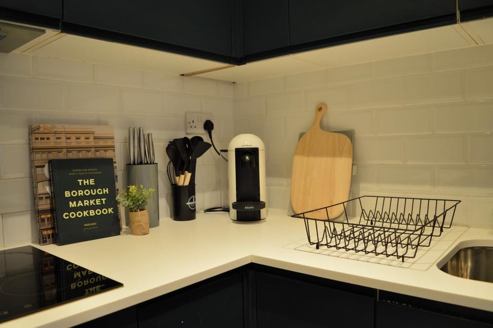 Coffee/tea facilities, Kitchen or kitchenette