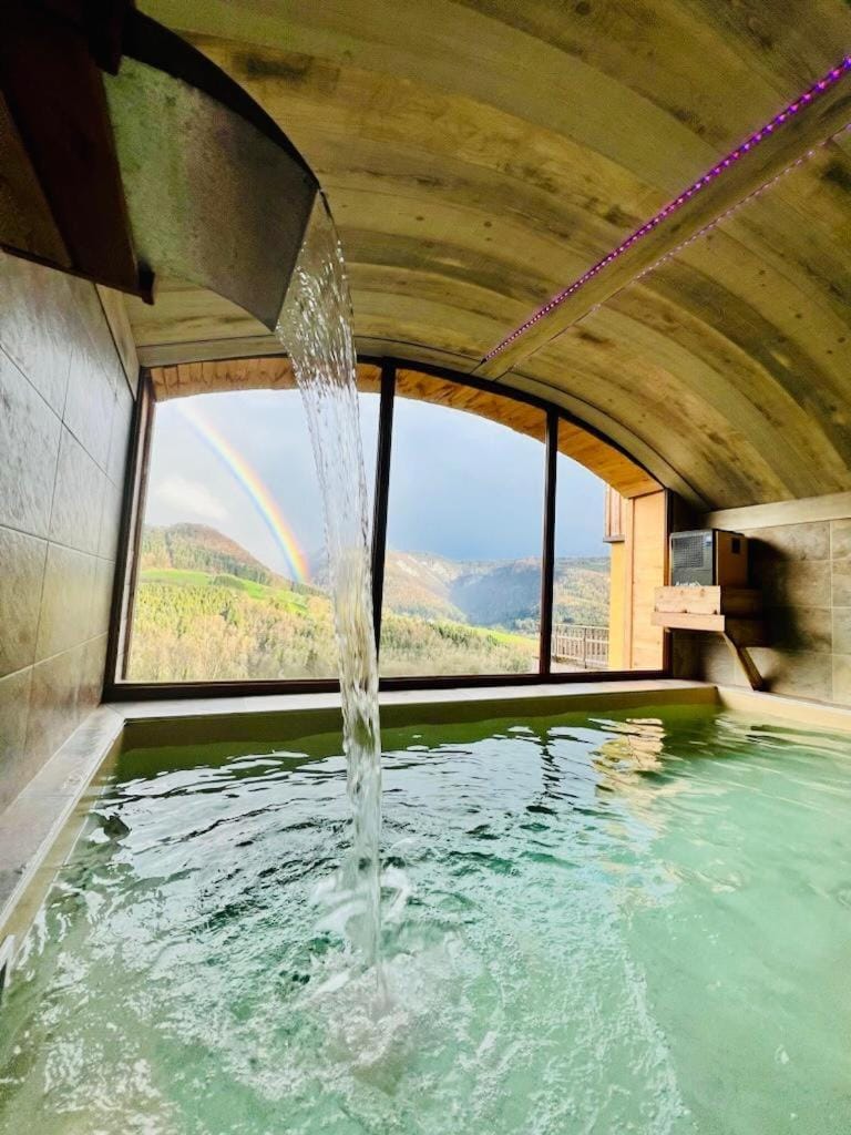 Gite 5 etoiles de Fremondans House in Switzerland