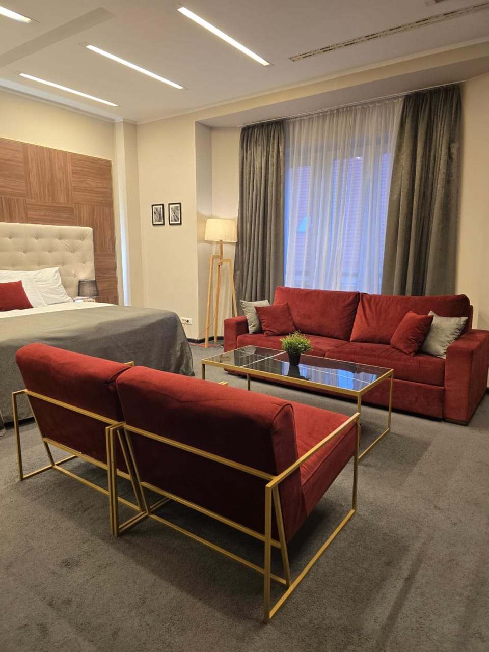 Living room, Seating area