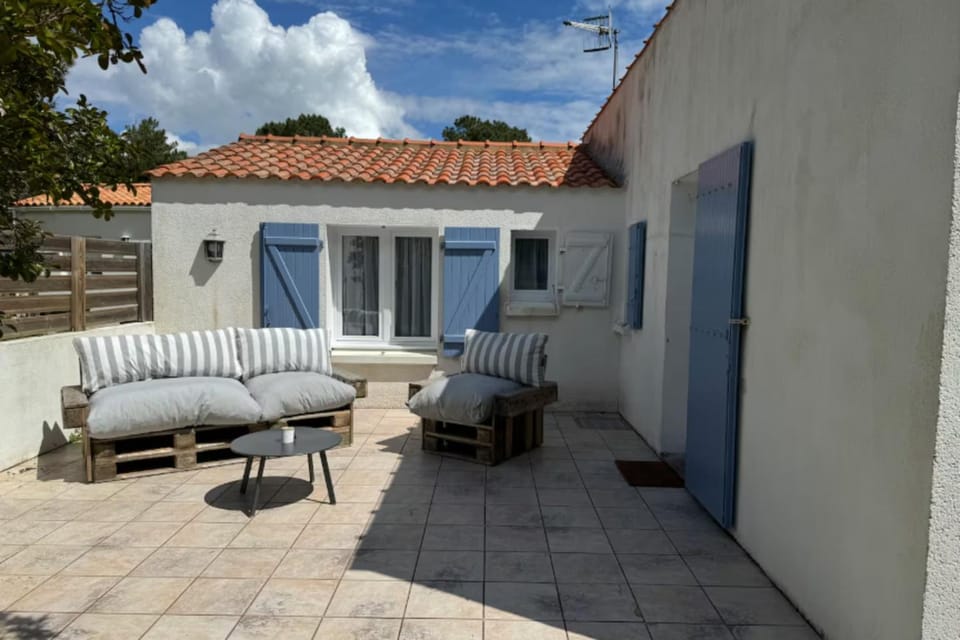 Pretty house in a quiet area 100m from the beach House in La Tranche-sur-Mer