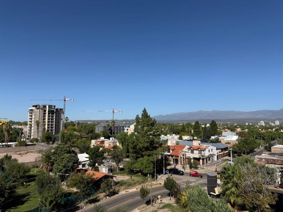 City view, Mountain view