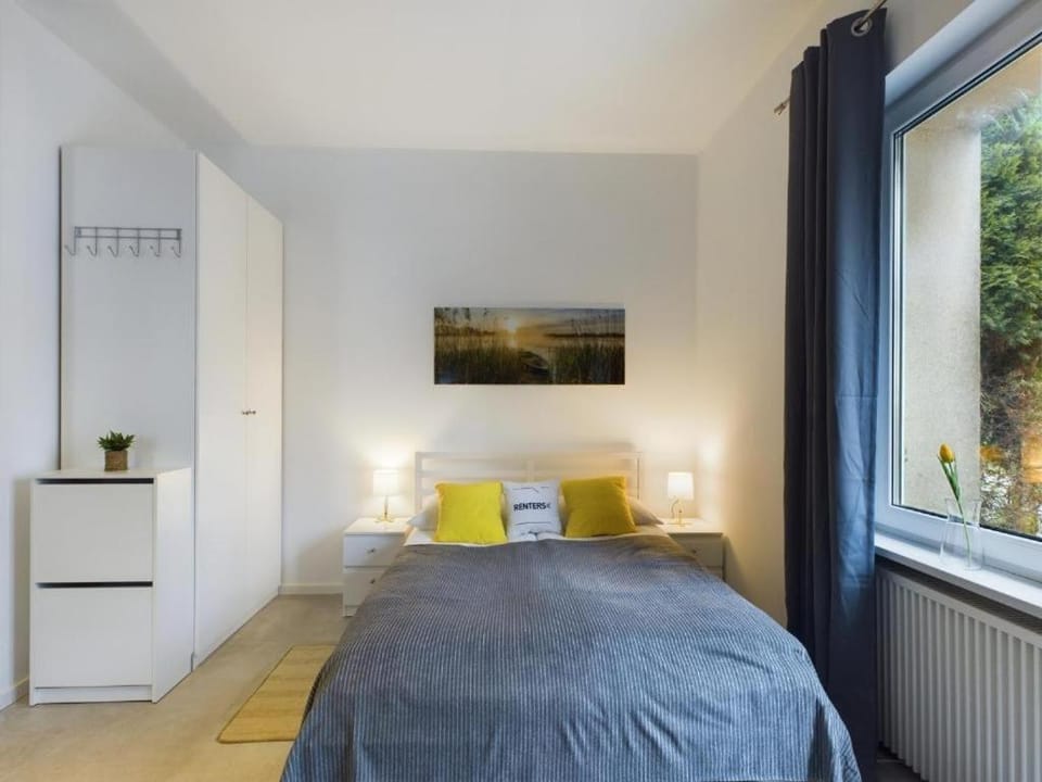 Nice Studio w Garden & Parking near Warsaw Airport Apartment in Warsaw