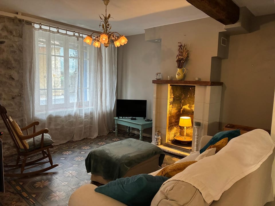 Spacious Village House in Ginoles with Garden House in Occitanie