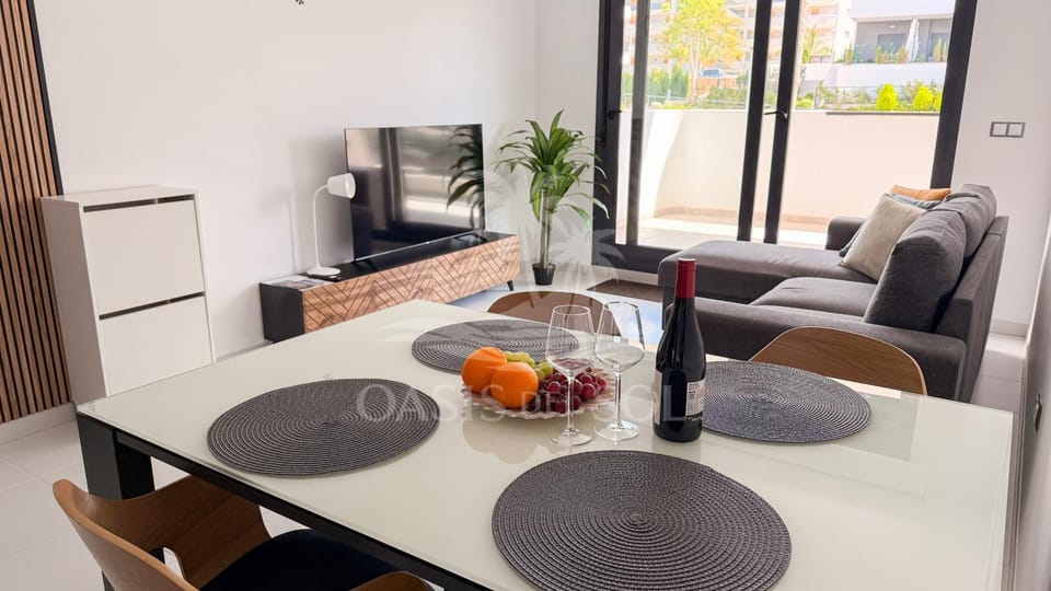 Living room, Dining area