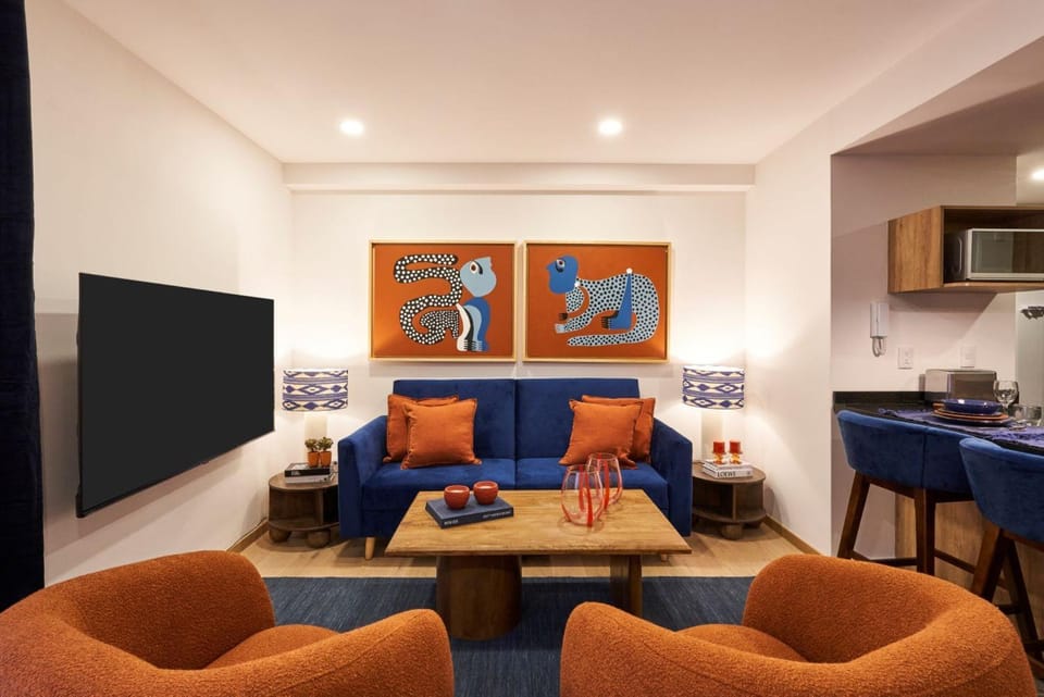 TV and multimedia, Seating area
