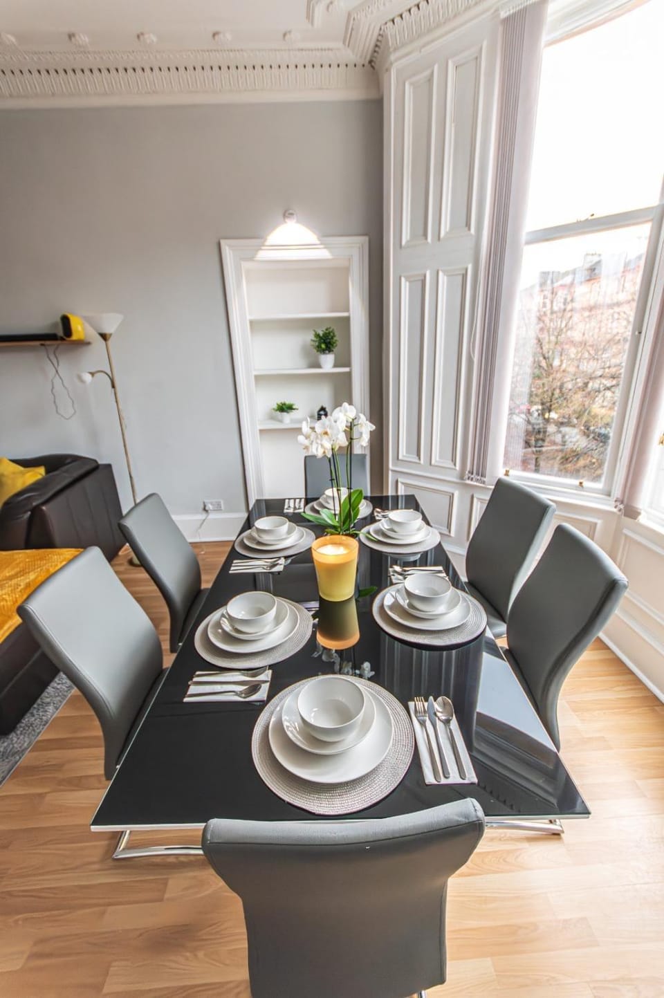 Living room, Seating area, Dining area