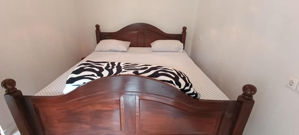 Bed, Other