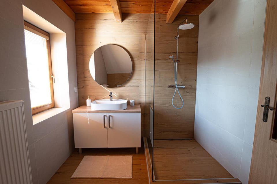 Shower, Bathroom, towels