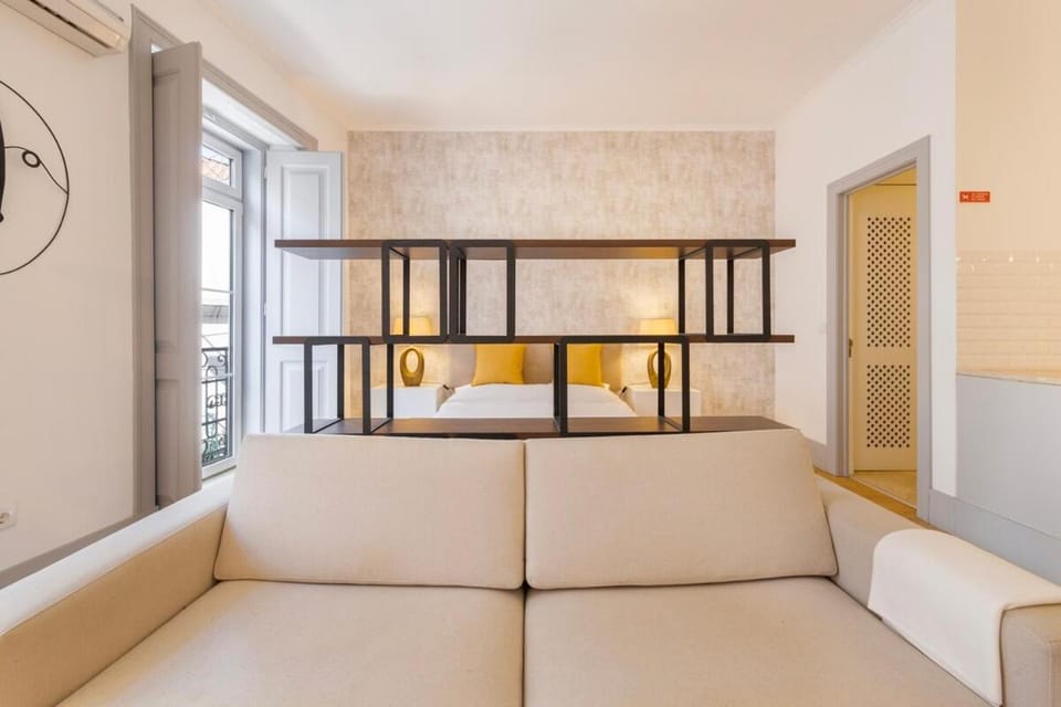 Colosseum Building - Theta Apartment in Lisbon