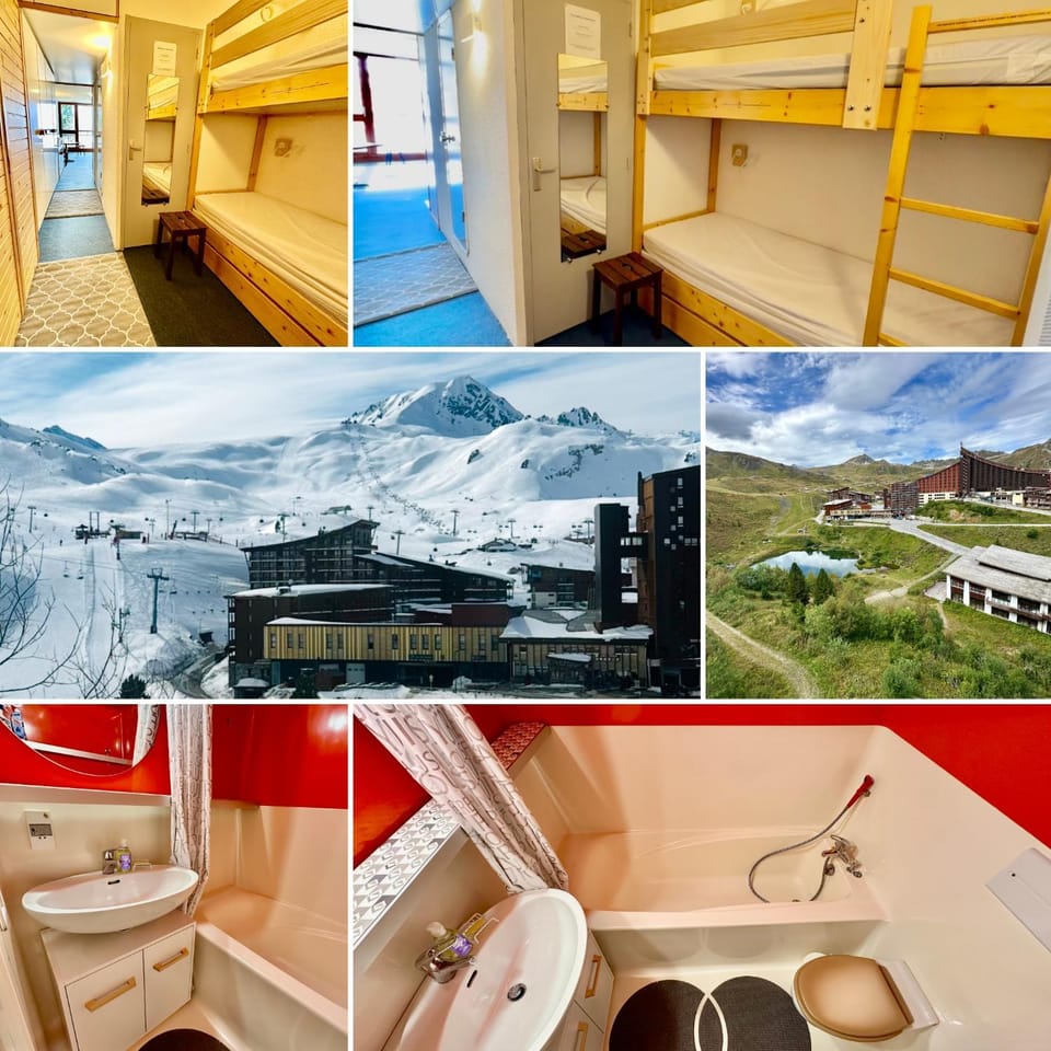 Toilet, Bed, Bathroom, Photo of the whole room, Bedroom, bunk bed, Bath