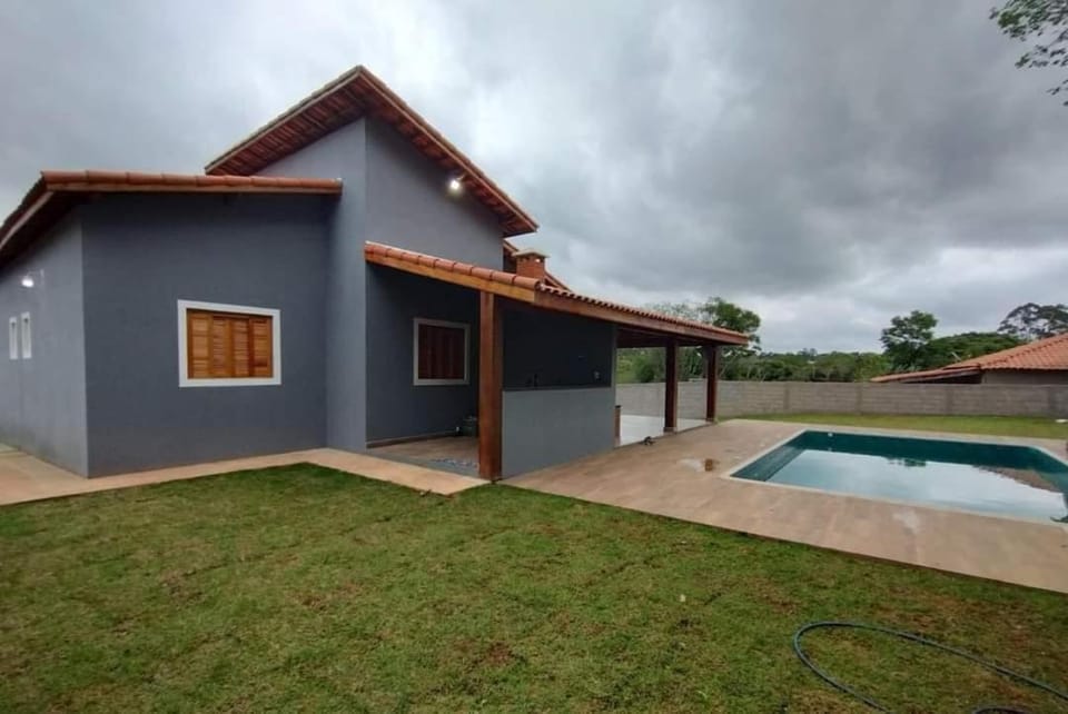 Cantinho do Céu Piscina com Hidro e Lago de Pesca House in Ibiúna