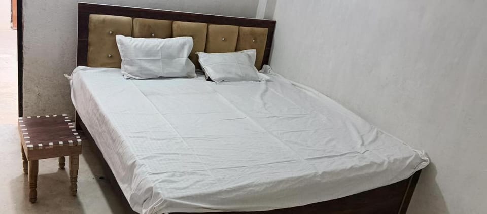 SK HOTEL & Restaurant Nature lodge in Uttar Pradesh