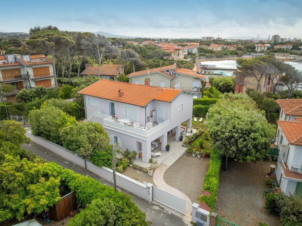 Villa Atusca - Castiglioncello Apartment in Tuscany