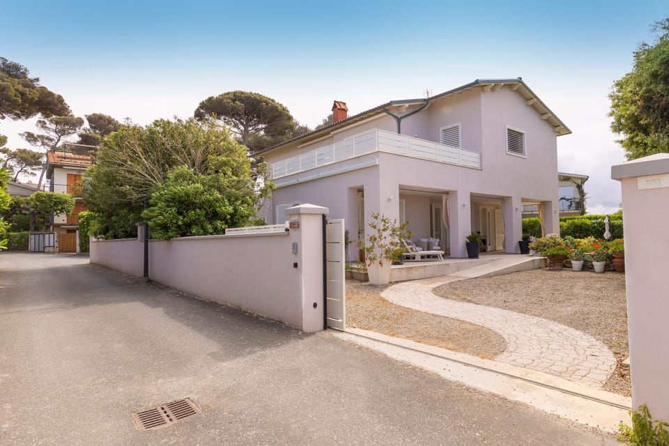 Villa Atusca - Castiglioncello Apartment in Tuscany