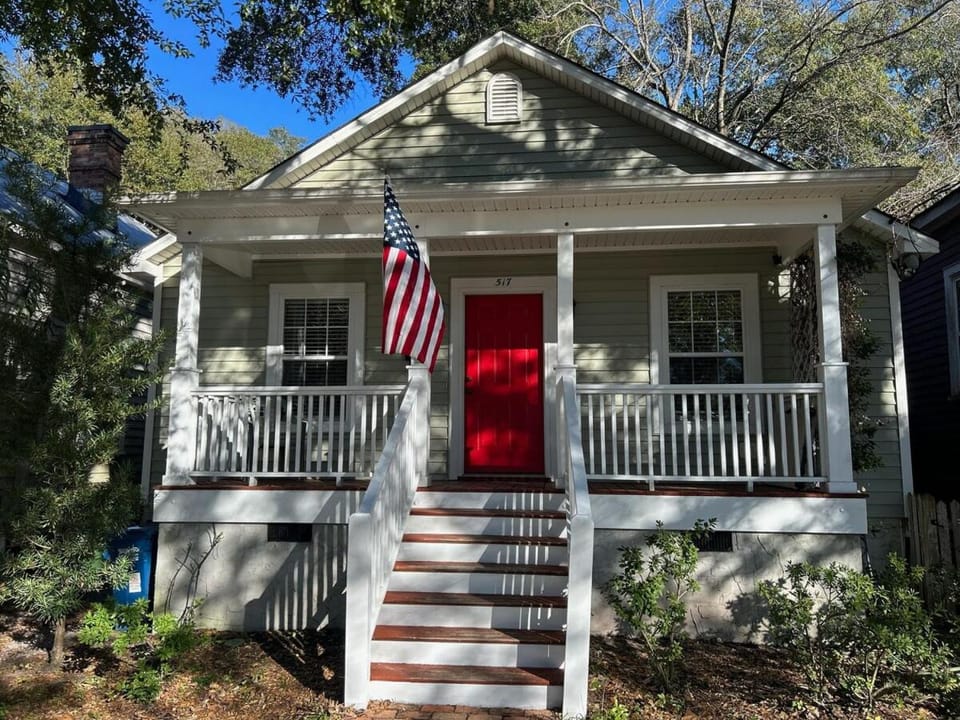 Downtown 3 BR, 2 BA newly renovated home close to Castle St House in Wilmington