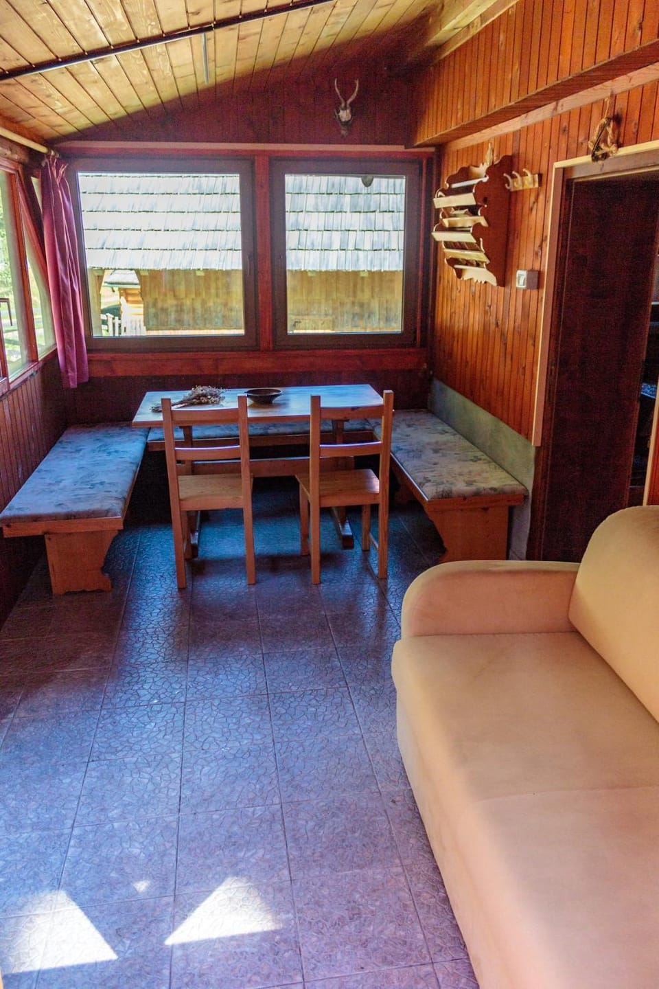 Mountain lodge Pokljuka Chalet in Slovenia