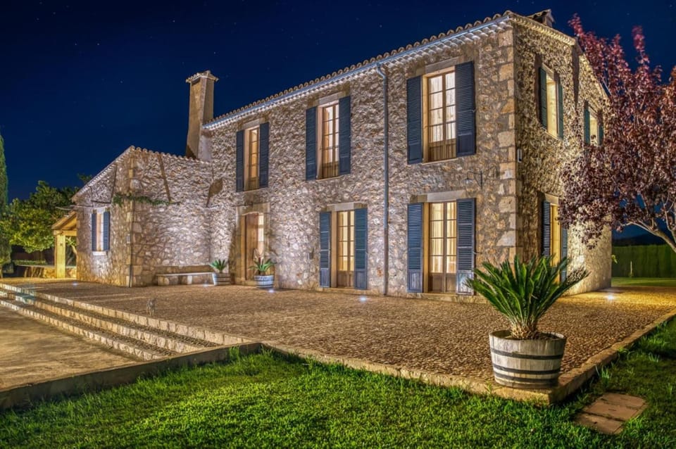Palace of Binissalem Events luxury Villa in Raiguer